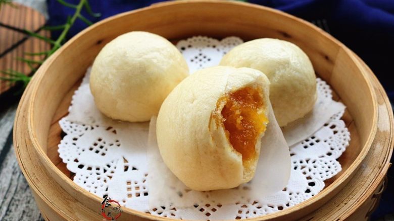 绵密香甜的流沙包