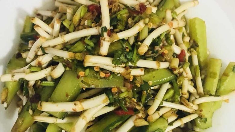 鱼腥草拌黄瓜