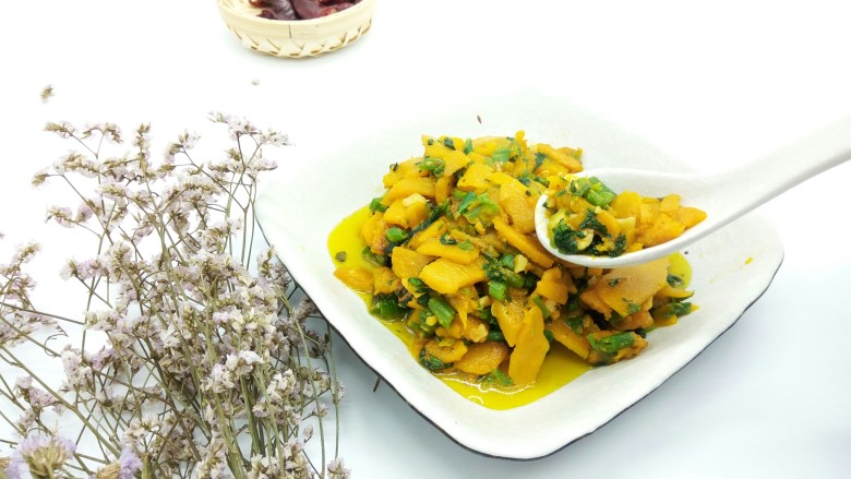 甜味农家小炒南瓜与南瓜叶的相遇