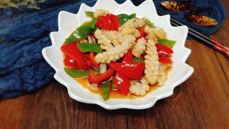 辣味双椒爆鱿鱼卷