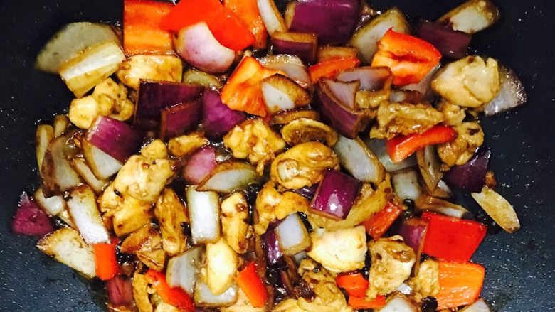 洋葱甜椒炒鸡腿肉豆豉味