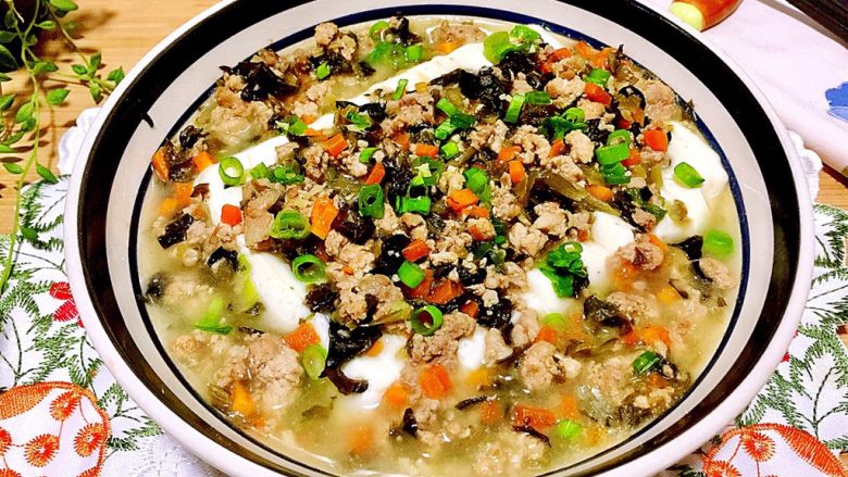 鲜嫩香滑美美哒彩蔬肉末蒸豆腐