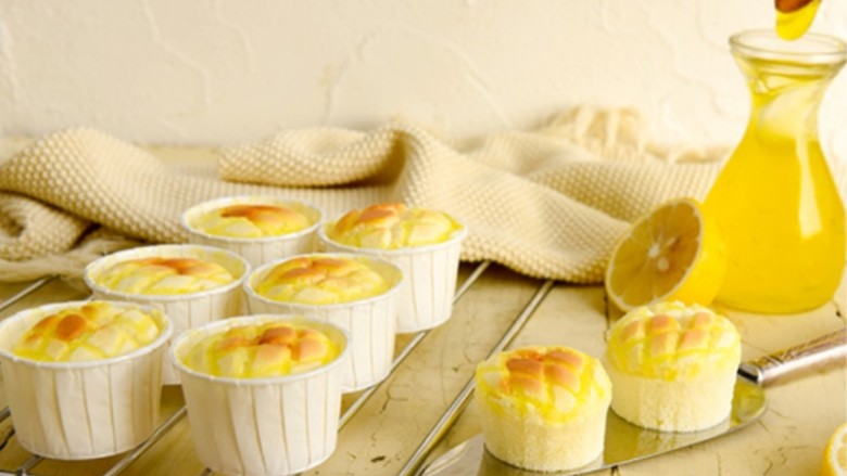 柠檬戚风小蛋糕