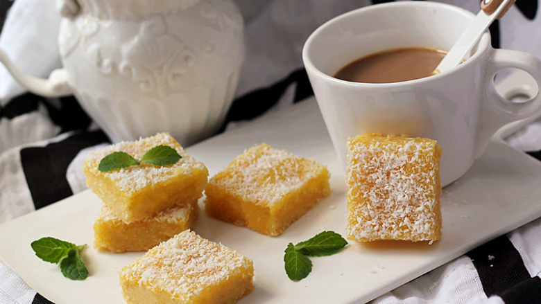 法式小甜点椰蓉柠檬小方