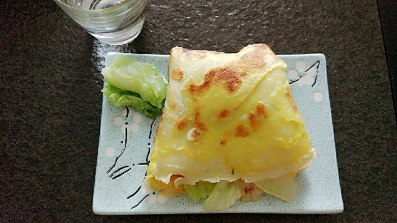 家庭版简易鸡蛋卷饼双蛋青菜营养版