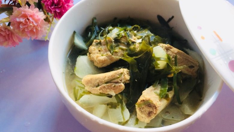 暖心萝卜排骨海带汤