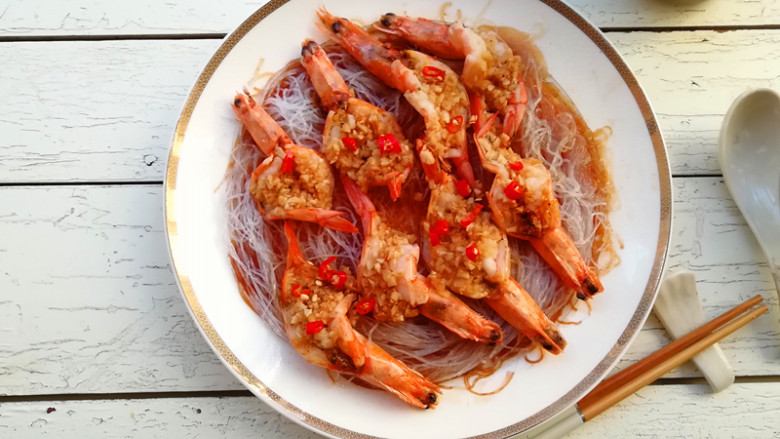 蒜蓉粉丝蒸大虾