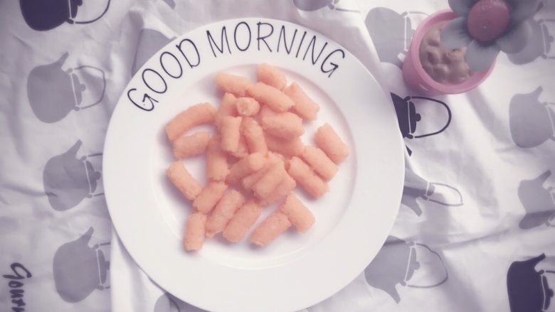 胡萝卜鲜虾条宝宝辅食