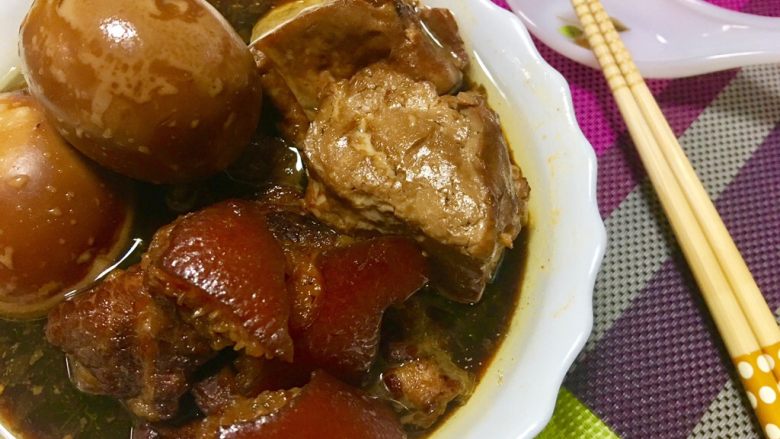 台灣必嚐美食滷肉鍋