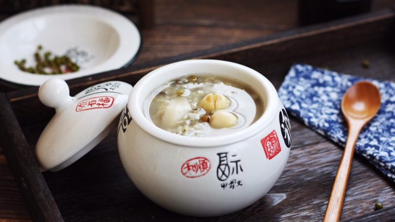 莲子百合绿豆粥