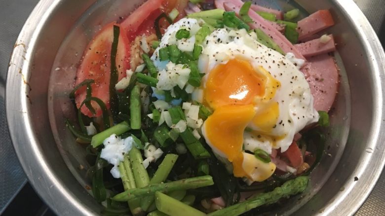 「吃货久久」招牌拌拉面