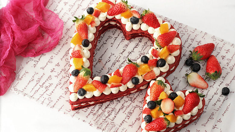 情浓意浓之心心相印水果蛋糕