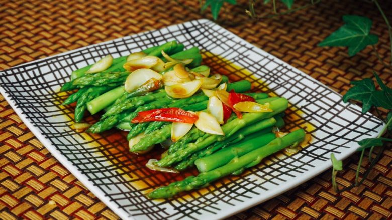 蚝油百合汇芦笋