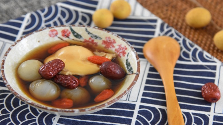 桂圆红枣鸡蛋糖水—一碗暖心又暖胃尤其适合女生的糖水