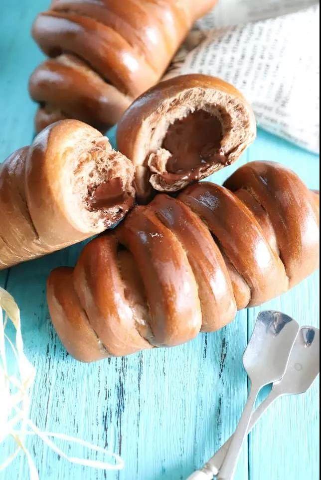 满足所有吃货味蕾的爆浆巧克力软欧一起囤肉吧