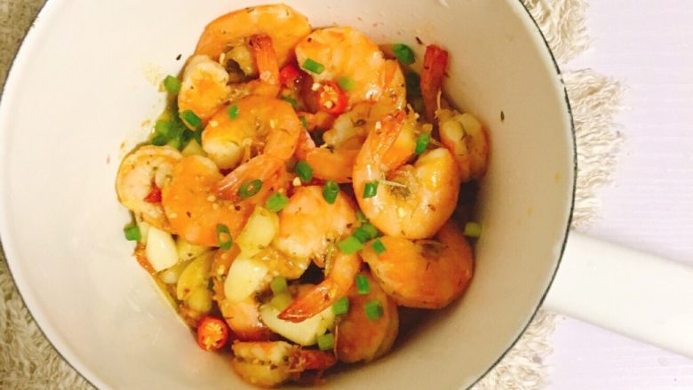 西班牙经典Tapas蒜味炒虾