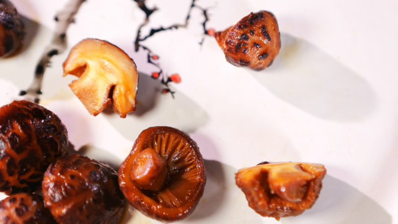 醉香蕈一颗喝醉的香菇拯救换季不安的食欲