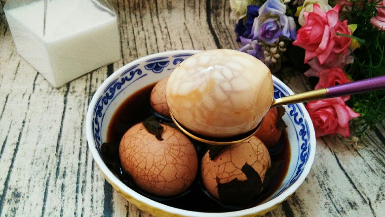 爆裂纹茶叶蛋早餐来两个