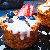 家宴甜品燕麦香蕉酸奶杯