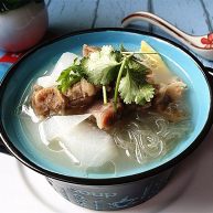 食二星座牛肉萝卜粉丝汤