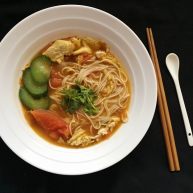 西红柿鸡汤面