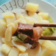 牛肉炖土豆