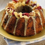 制作蛋糕会让你感受到幸福皇冠磅蛋糕