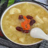 银耳马蹄羹—滋补润肺适合所有年龄层的糖水