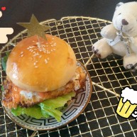 布里欧修黄油汉堡包