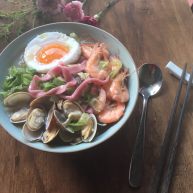 三鲜火龙果手擀面