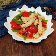 辣味双椒爆鱿鱼卷