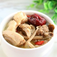 滋补茶树菇老鸭汤