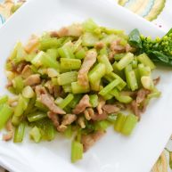 芹菜炒肉