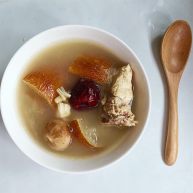 老黄瓜无花果排骨汤清热祛燥消脂瘦身