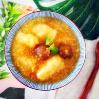 电饭煲安神健脾养胃の白薯桂圆红糖小米粥