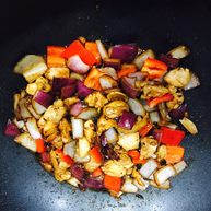 洋葱甜椒炒鸡腿肉豆豉味