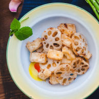 炸出来的味美豆腐藕片