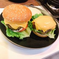 家庭版芝士牛肉汉堡