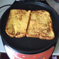 鸡蛋牛奶面包吐司