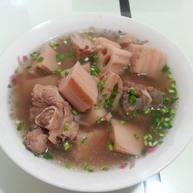 莲藕筒子骨汤