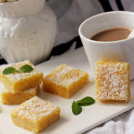 法式小甜点椰蓉柠檬小方