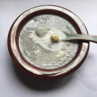 莲子百合海底椰甜品