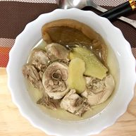老菜脯燉雞湯