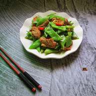 蒜香五花肉炒荷兰豆