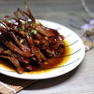 红烧鸭舌