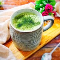 冬喝暖饮夏吃冰巨好喝的抹茶牛油果香蕉奶昔