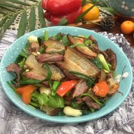 香蒜苗腊肉年味美食