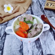 胡萝卜小排汤