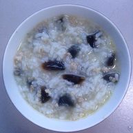 皮蛋肉沫粥一人份
