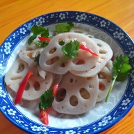 请客最hold住场面的凉菜凉拌莲藕